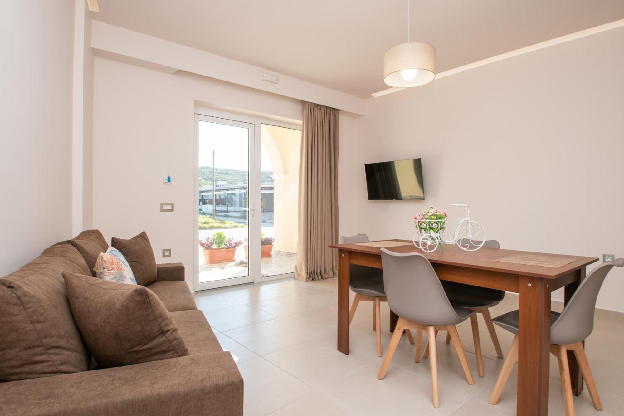 Katsaros Luxury Apts II 5 Min Walk To Beach 티실리비 외부 사진