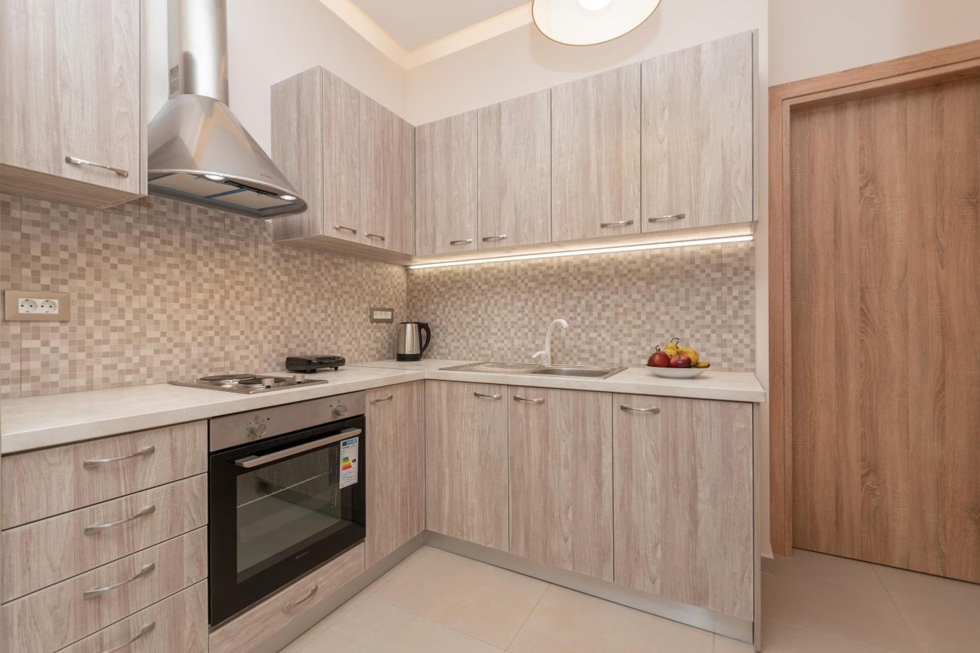 Katsaros Luxury Apts II 5 Min Walk To Beach 티실리비 외부 사진