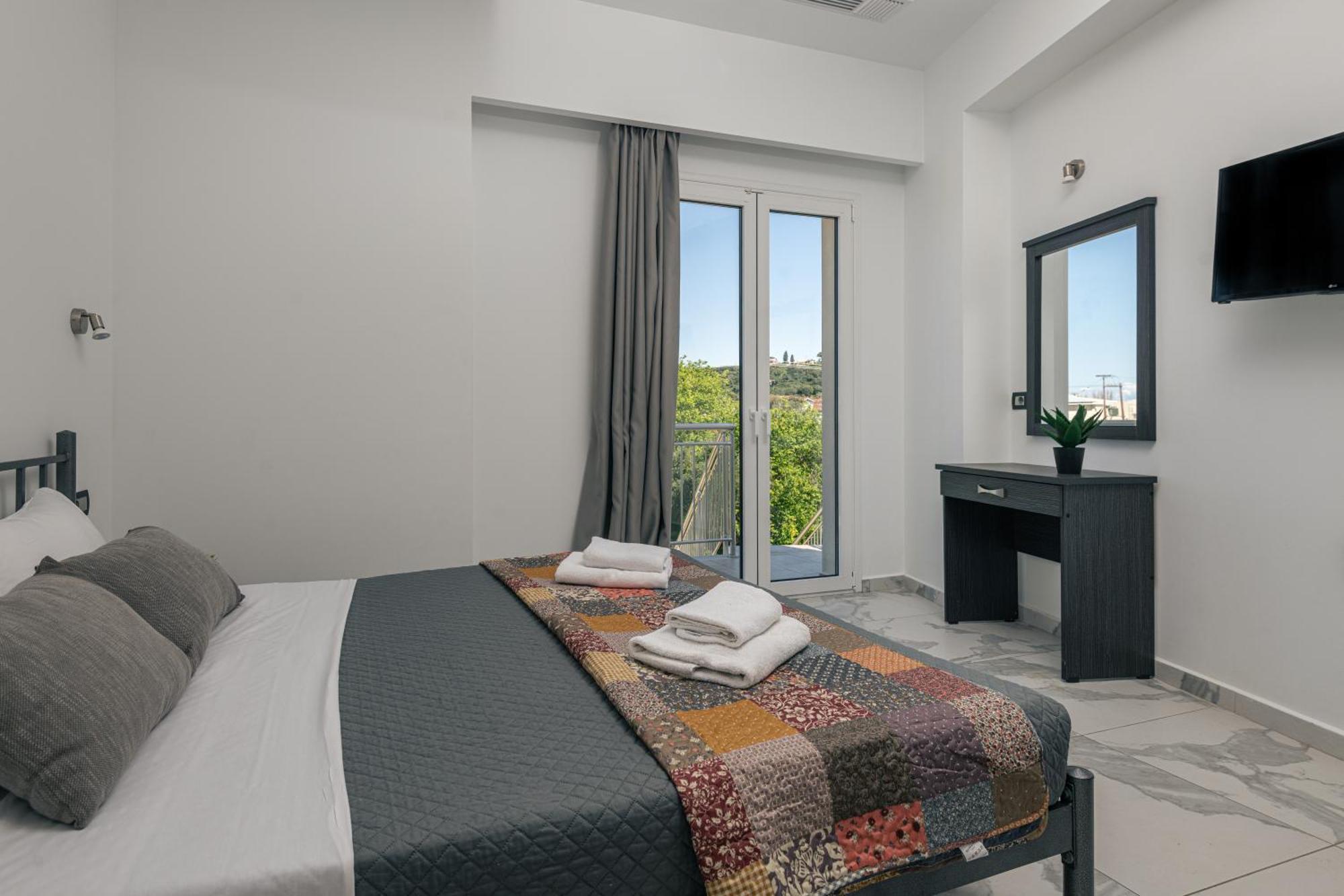 Katsaros Luxury Apts II 5 Min Walk To Beach 티실리비 외부 사진