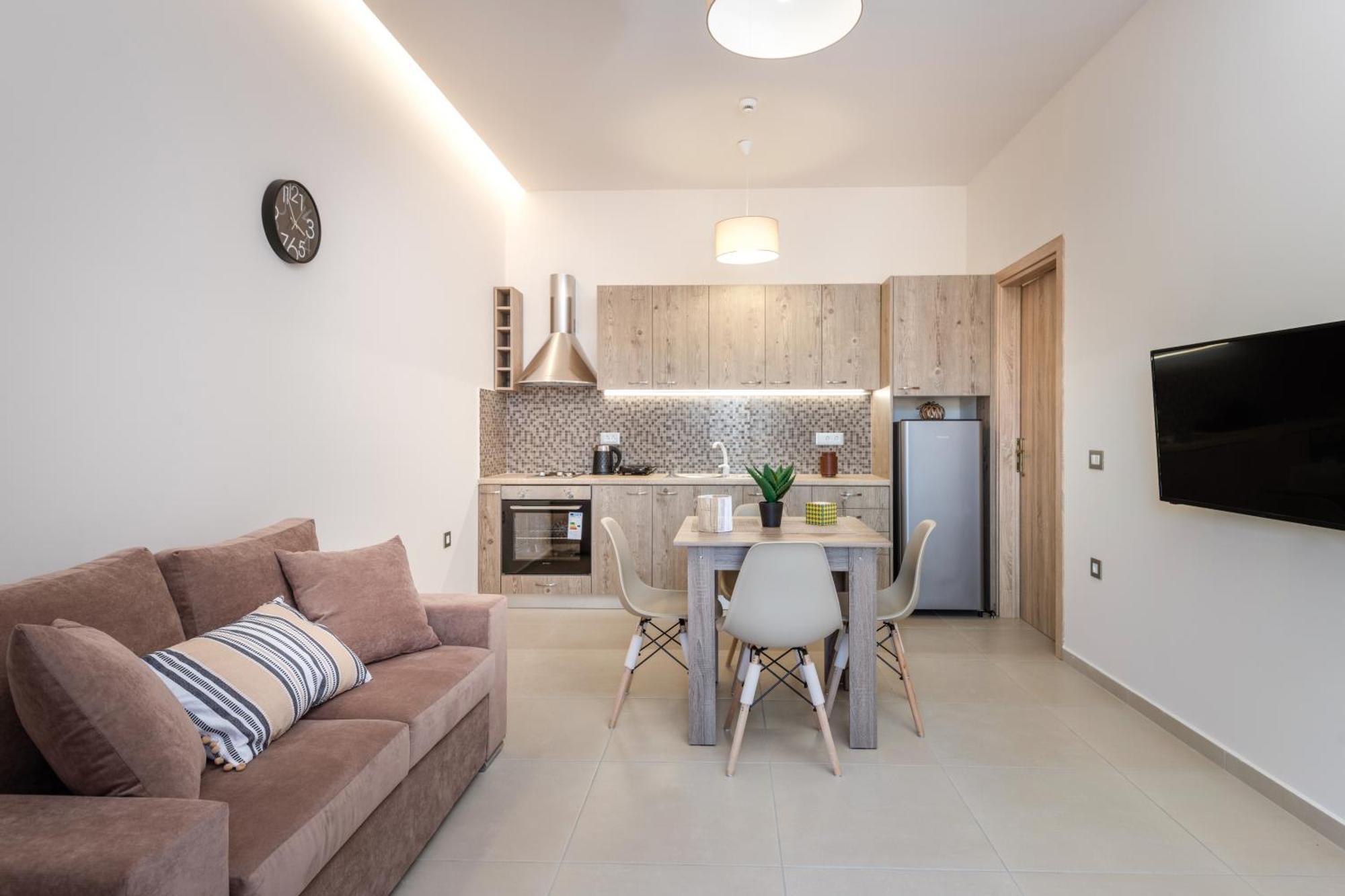 Katsaros Luxury Apts II 5 Min Walk To Beach 티실리비 외부 사진
