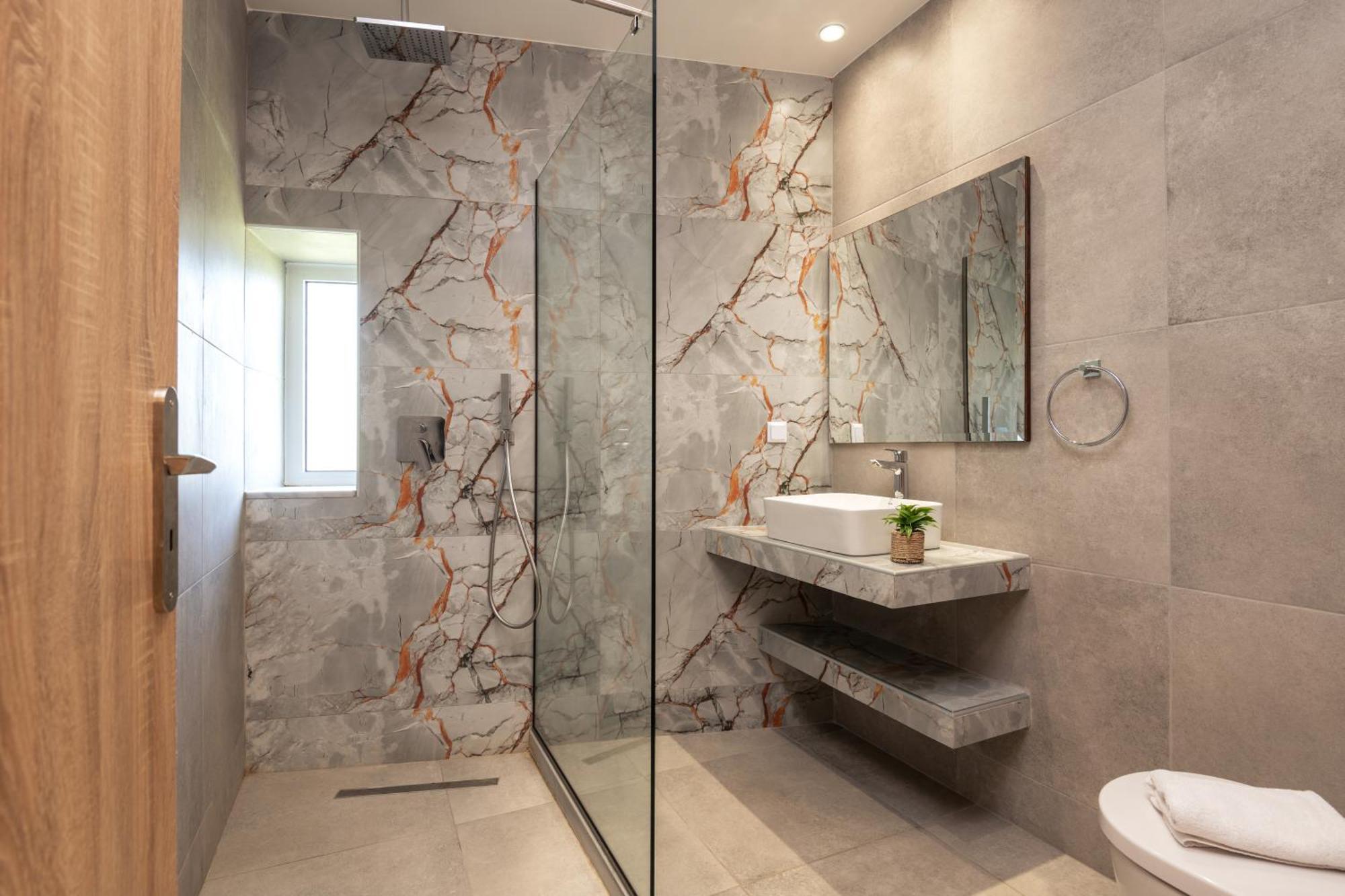Katsaros Luxury Apts II 5 Min Walk To Beach 티실리비 외부 사진