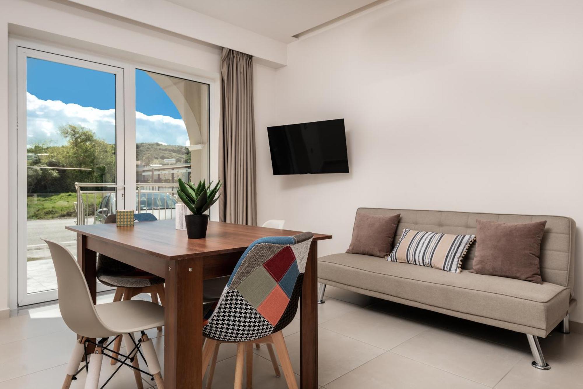Katsaros Luxury Apts II 5 Min Walk To Beach 티실리비 외부 사진