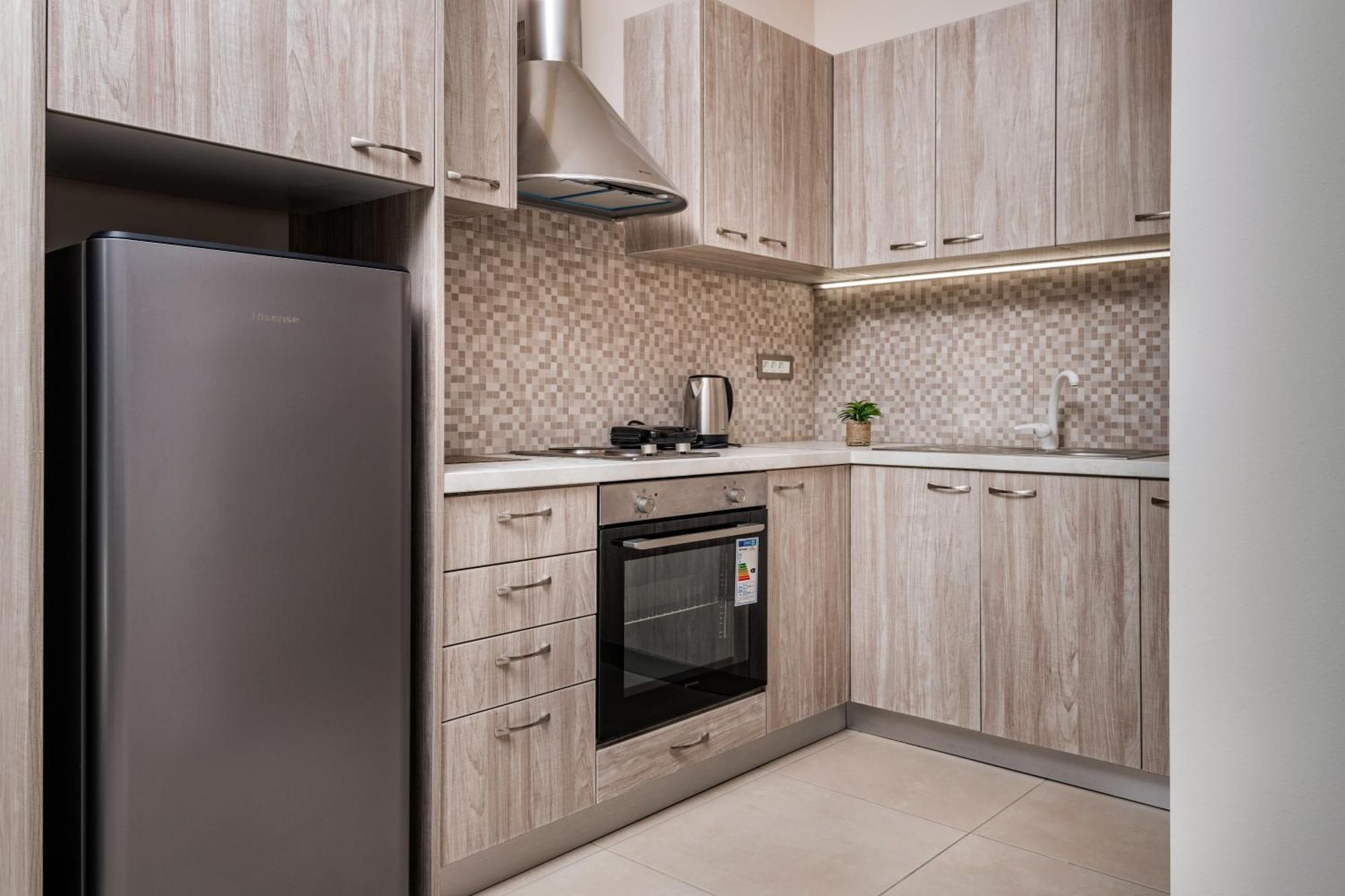 Katsaros Luxury Apts II 5 Min Walk To Beach 티실리비 외부 사진