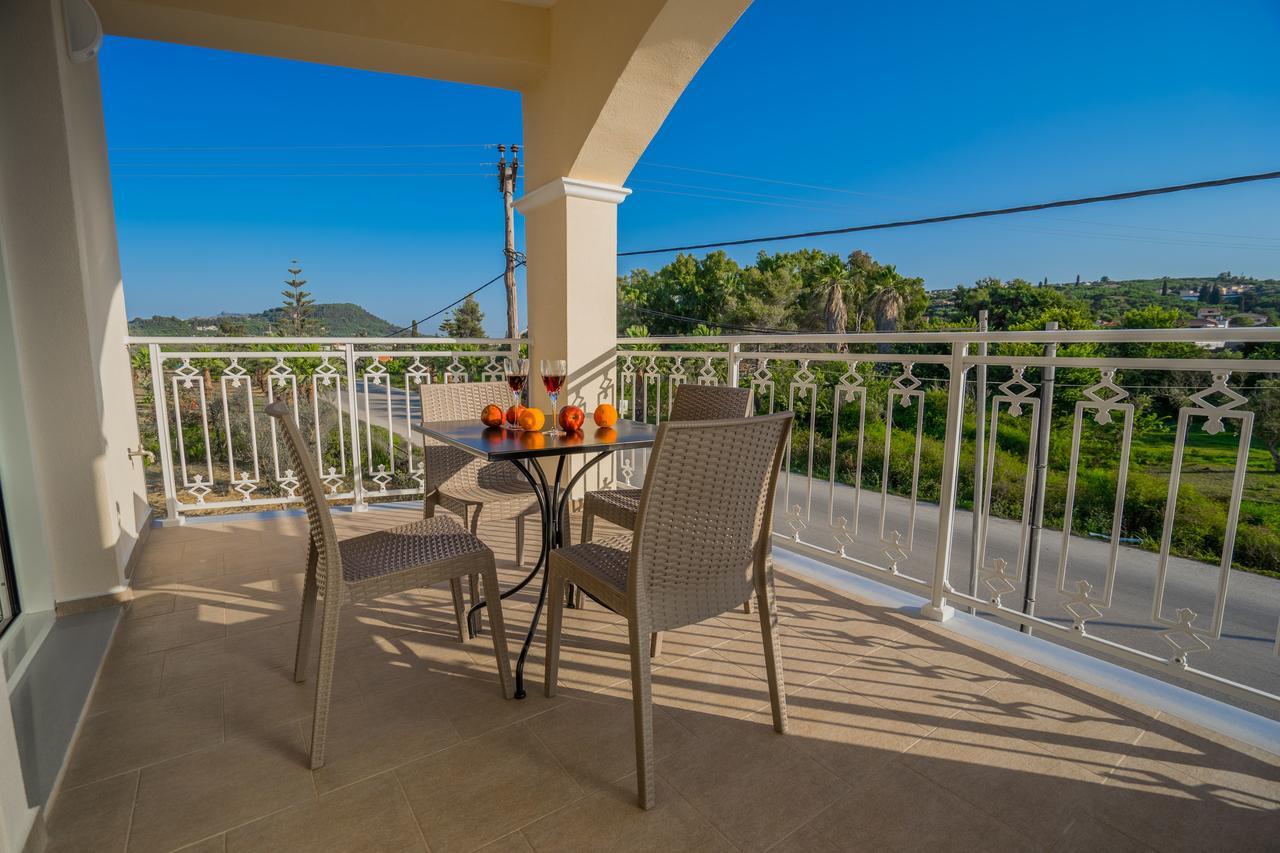 Katsaros Luxury Apts II 5 Min Walk To Beach 티실리비 외부 사진